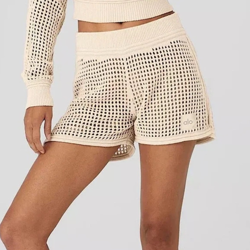 ALO Open Knit Shorts Beige